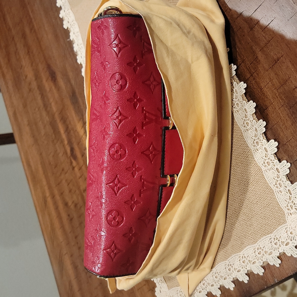 🎉SOLD🎉  🦄 ULTRA RARE 🦄 LV Maidia Rubel Red bag - Picture 16 of 16